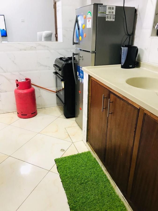 Lux Suites Bamburi Furnished Apartments Экстерьер фото