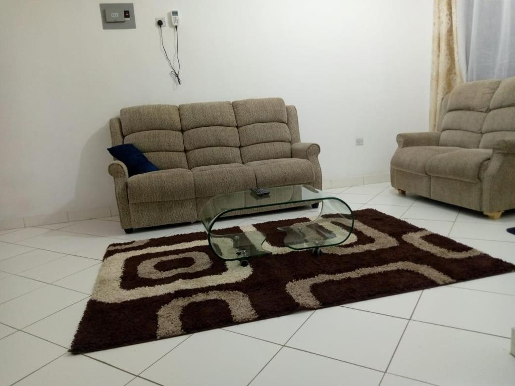 Lux Suites Bamburi Furnished Apartments Экстерьер фото