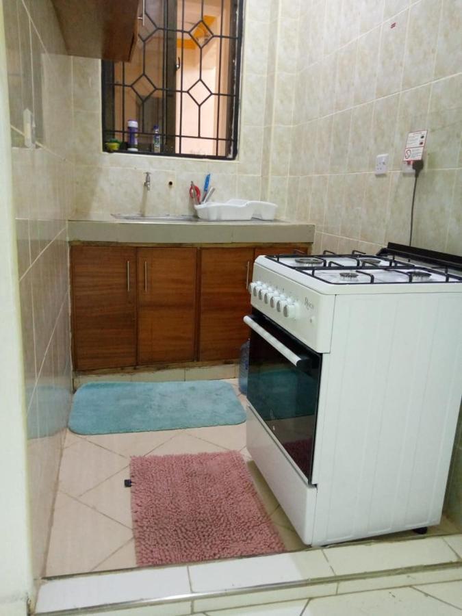 Lux Suites Bamburi Furnished Apartments Экстерьер фото